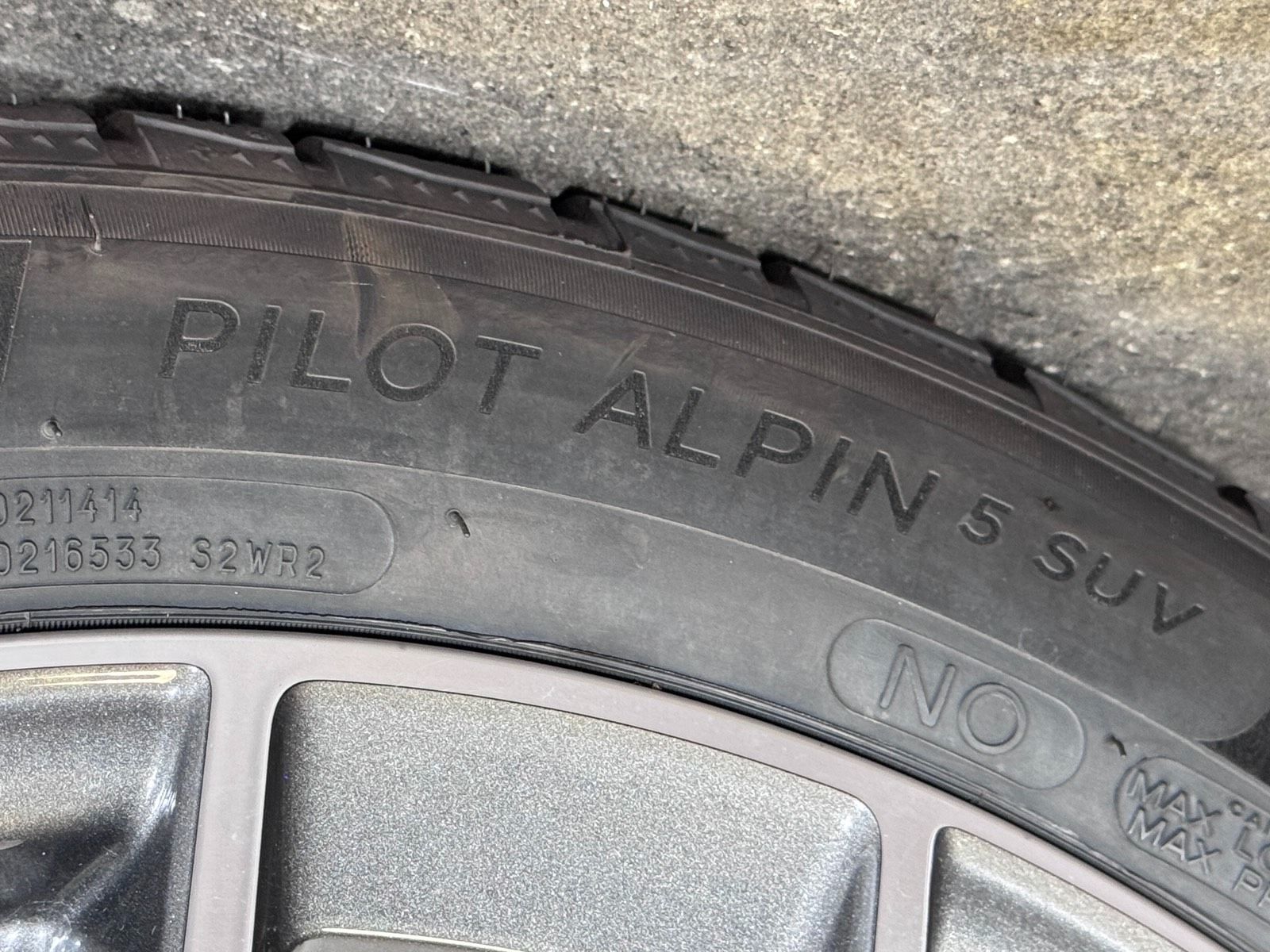 Original 20 Zoll Porsche Macan III S GTS Winterräder 95B044650