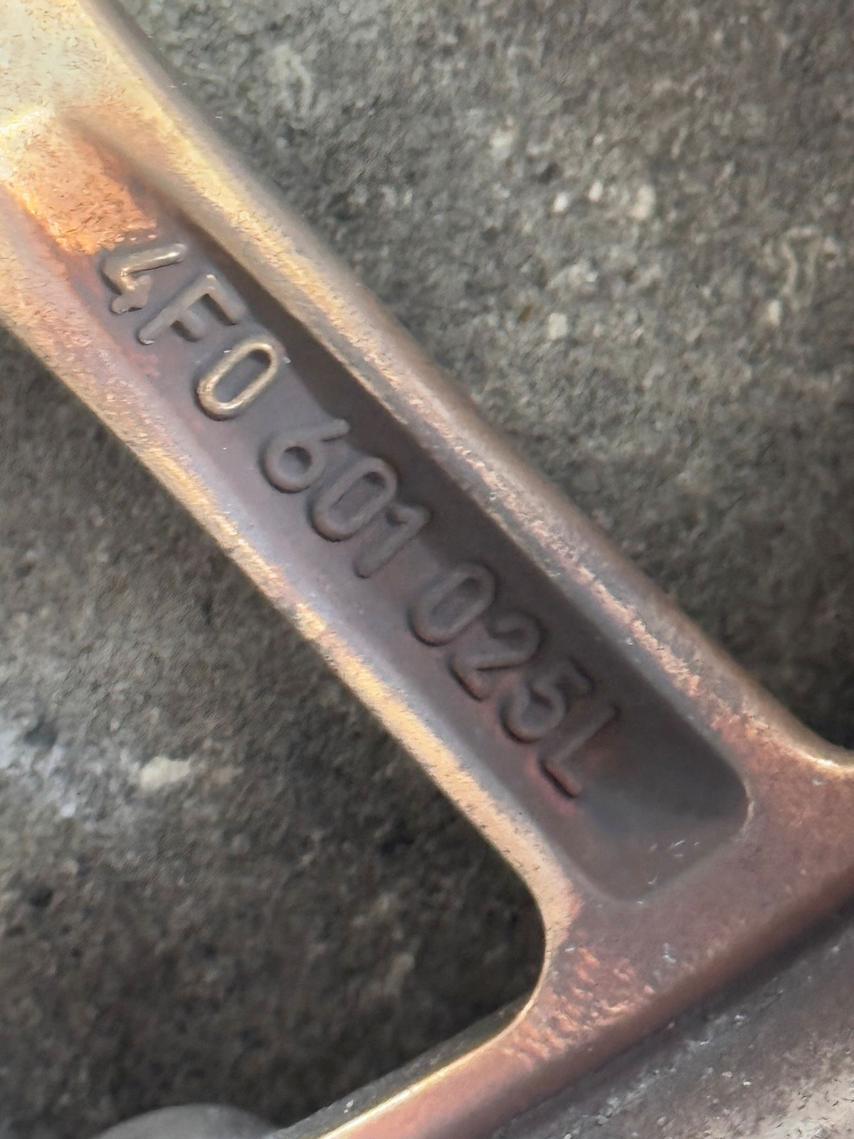 Original 19 Zoll Audi BBS 4F0601025L 8,5Jx19 ET 48 Sommerräder