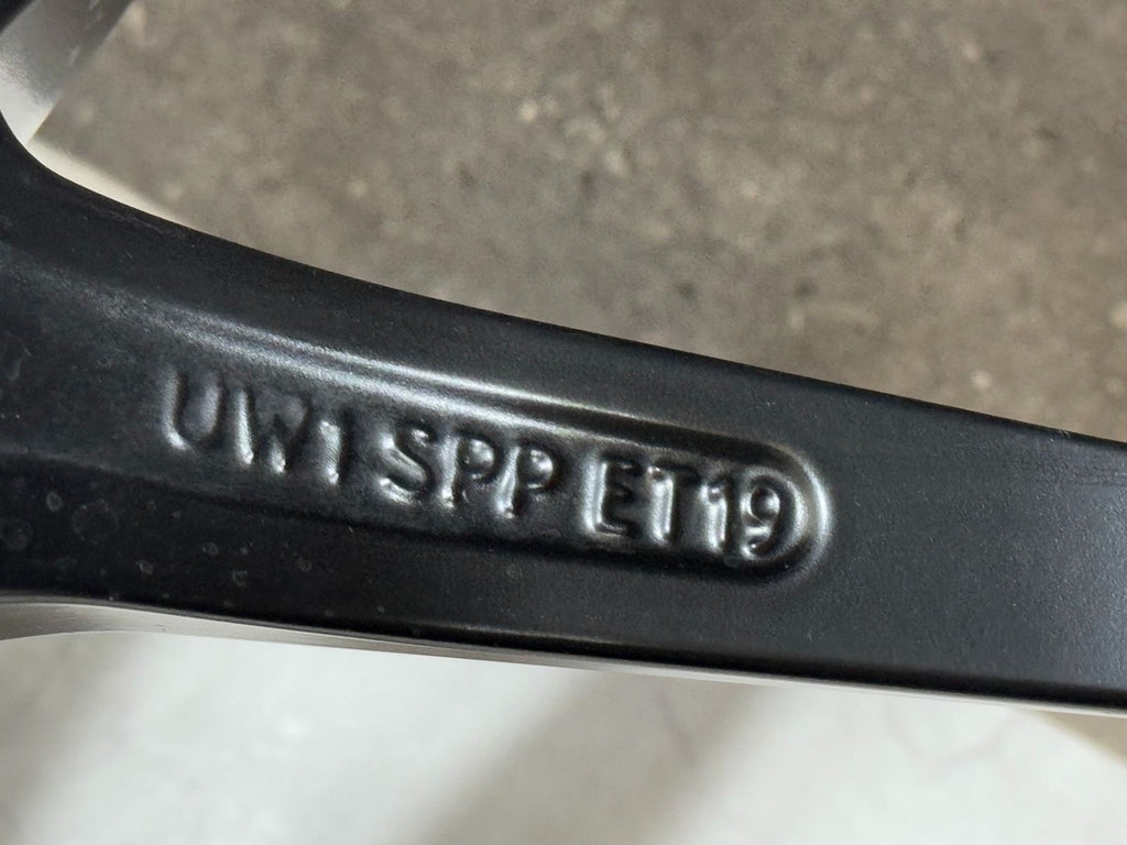 Original 20 Zoll Porsche Macan III 95B Winterräder 95B601025EJ