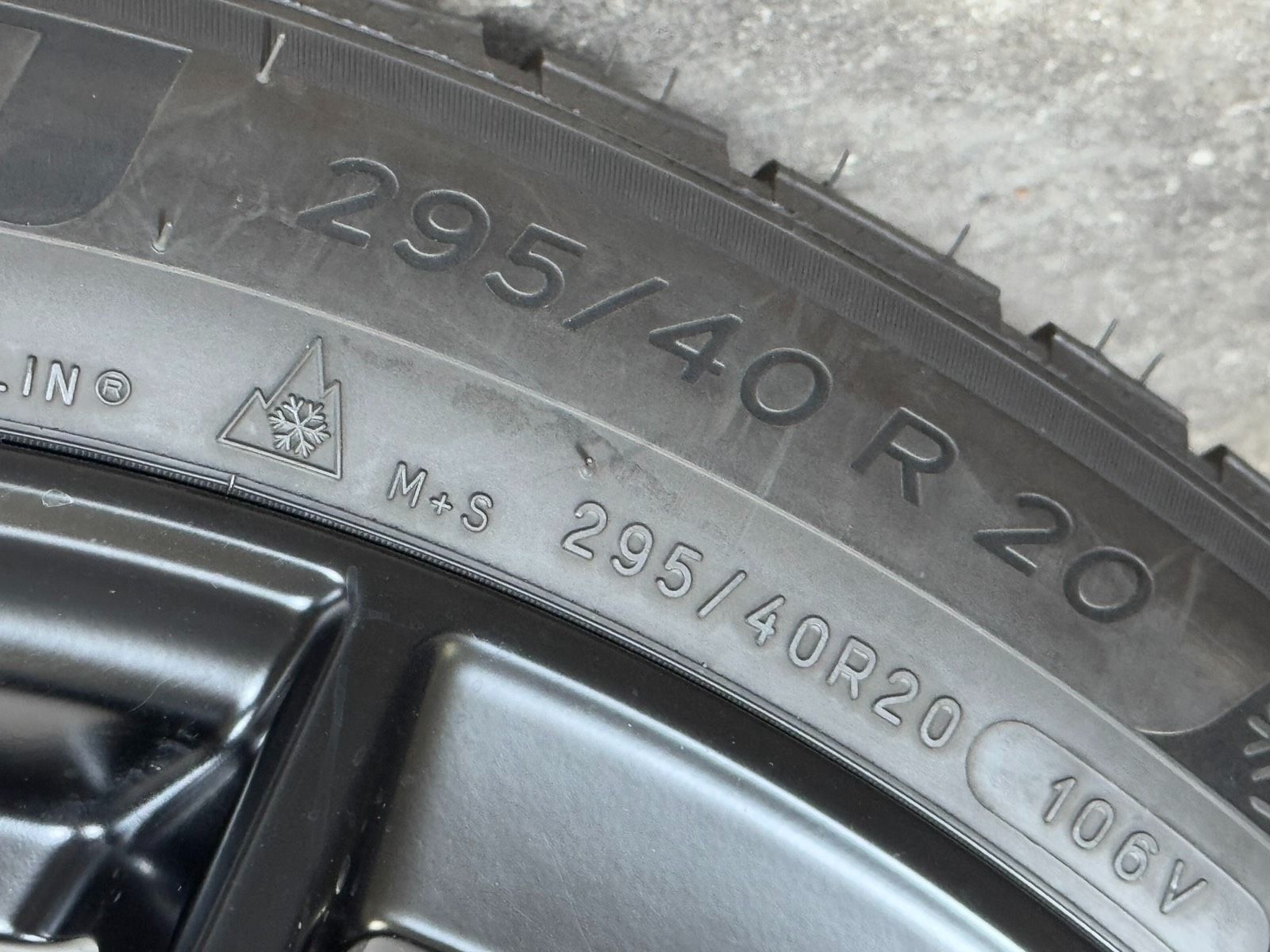 Original 20 Zoll Porsche Macan III 95B Winterräder 95B601025EJ