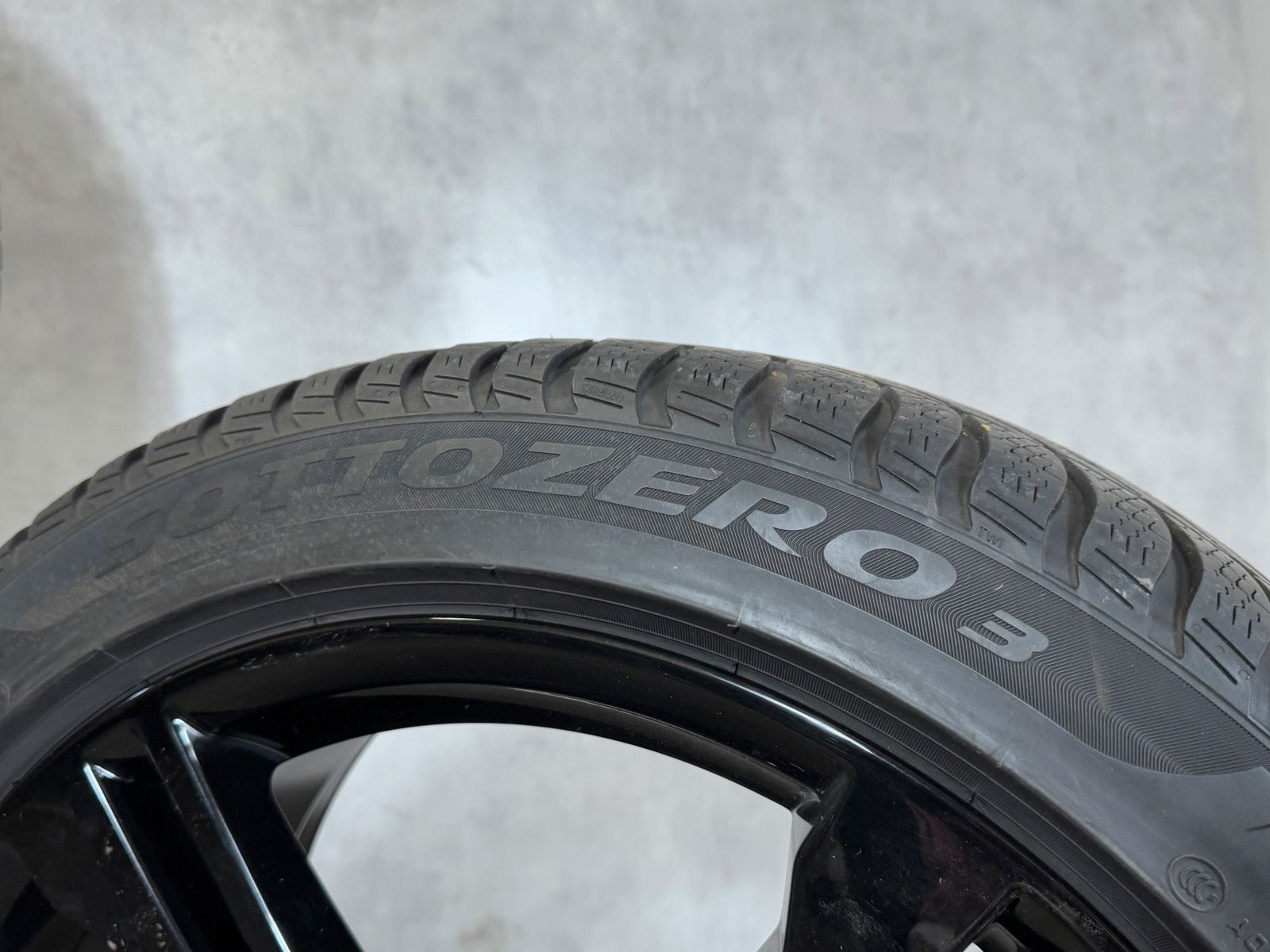Original 20 Zoll Audi Ramus A8 S8 4N Winterräder 4N0071490