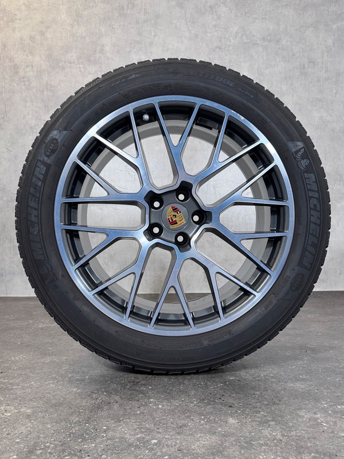 Original 20 Zoll Porsche RS Spyder Winterräder Macan I II 95B