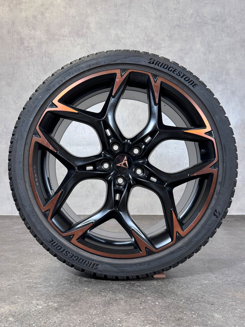 Original 20 Zoll Seat Cupra Formentor Winterräder Copper 5FF60102
