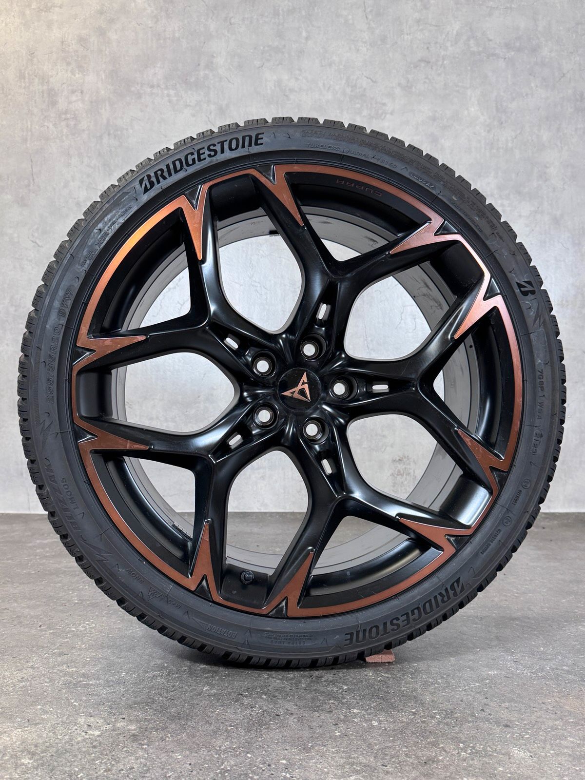 Original 20 Zoll Seat Cupra Formentor Winterräder Copper 5FF60102