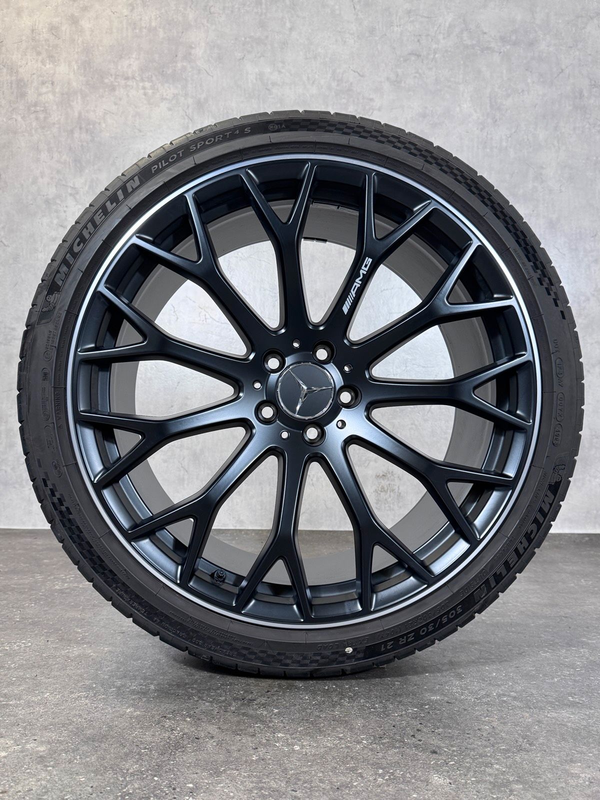 Original 21 Zoll Mercedes SL 43 55 63 R232 W232 Sommerräder