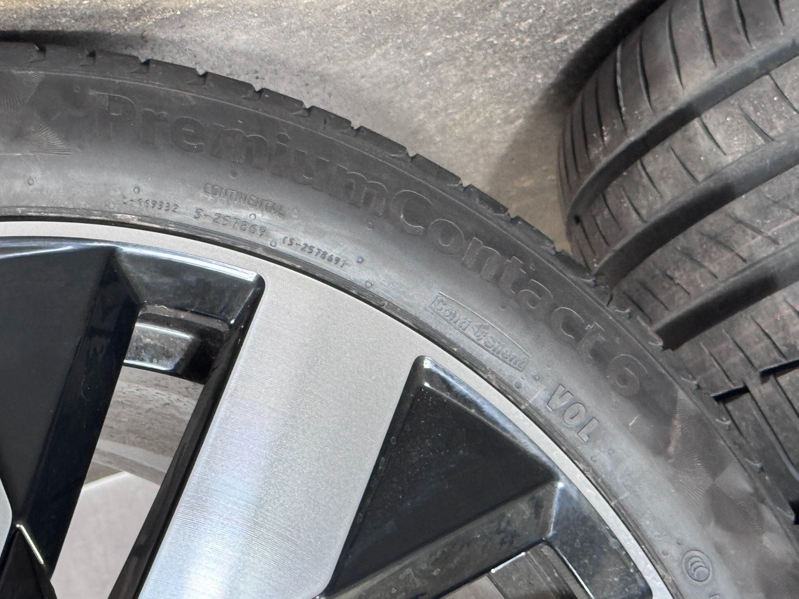 Original 21 Zoll Volvo XC90 Black Diamond Cut Sommerräder 3227004