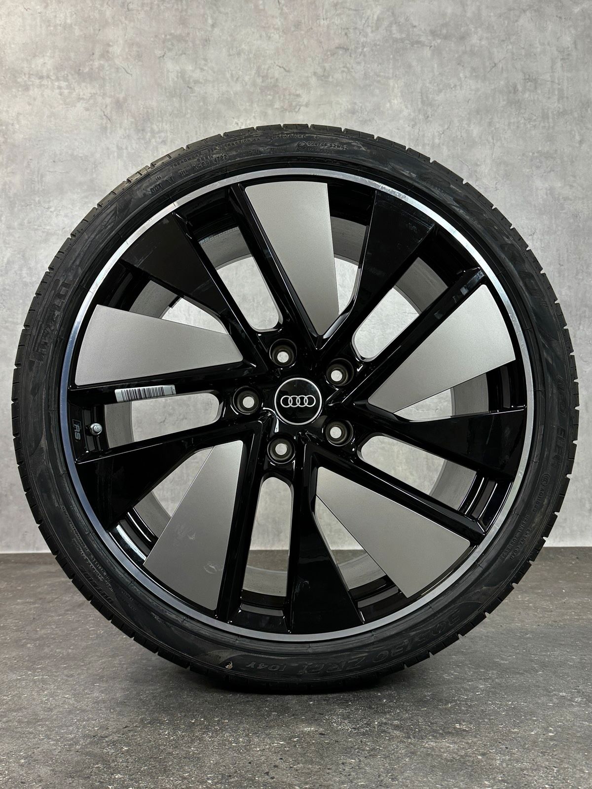 ORIGINAL 21 ZOLL AUDI E-TRON RS SOMMERRÄDER 4J3601025J