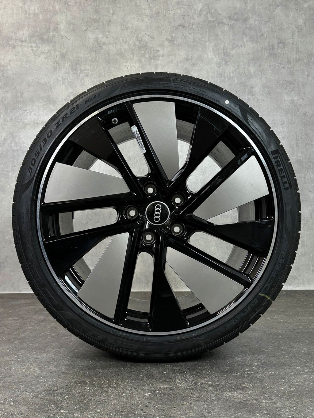 ORIGINAL 21 ZOLL AUDI E-TRON RS SOMMERRÄDER 4J3601025J