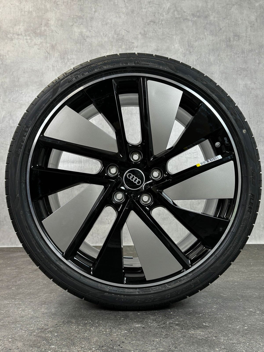 ORIGINAL 21 ZOLL AUDI E-TRON RS SOMMERRÄDER 4J3601025J