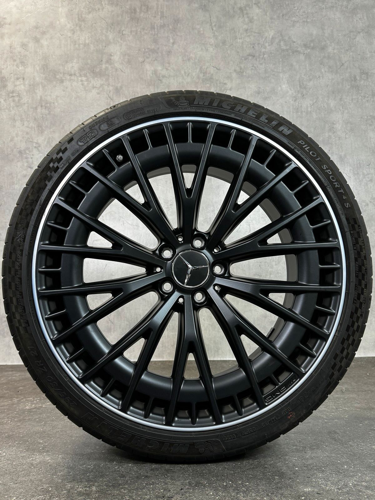 ORIGINAL 21 ZOLL MERCEDES EQE 43 53 W295 AMG SOMMERRÄDER