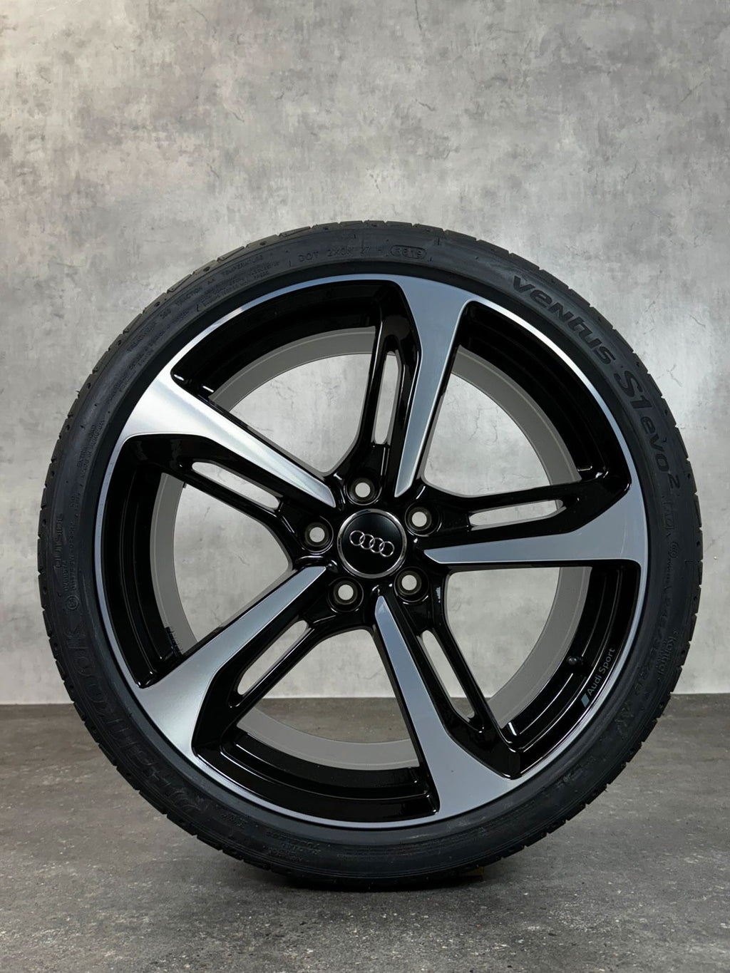 NEU ORIGINAL 19 ZOLL AUDI TT TTS TTRS BLADE 8S 8S0601025BD SOMMER