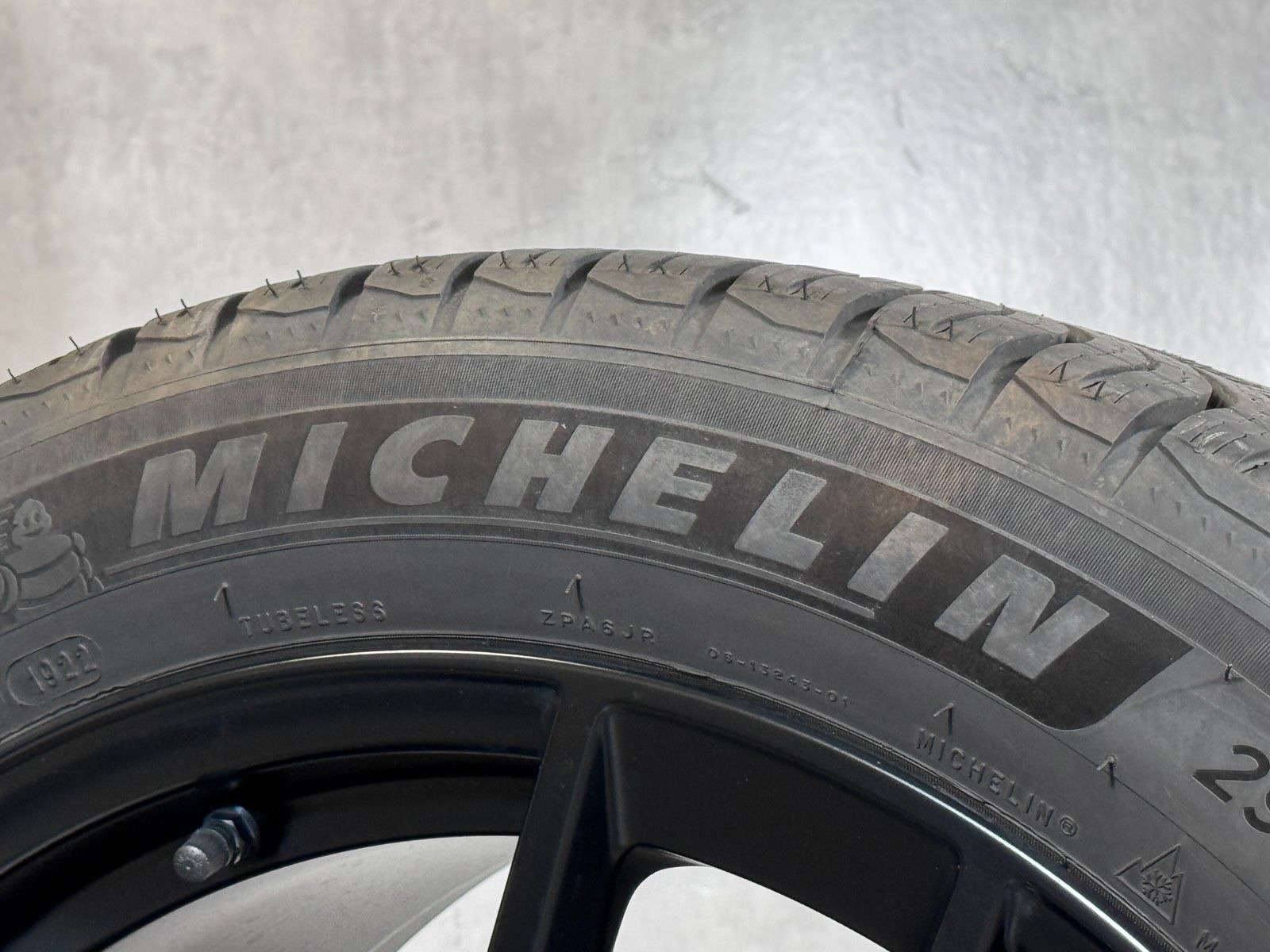 ORIGINAL 20 ZOLL PORSCHE MACAN III 3 S GTS WINTERRÄDER 95B04465