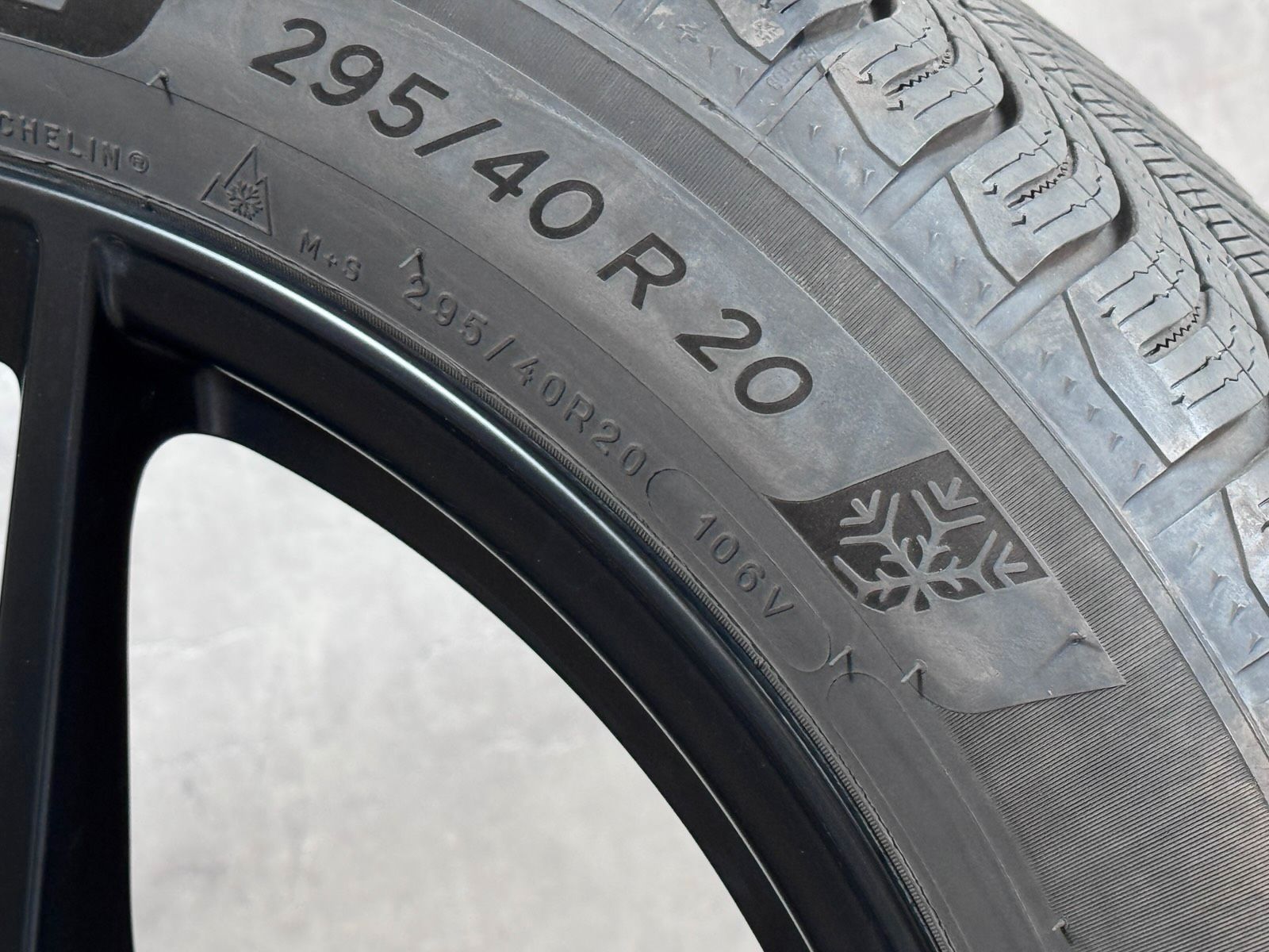 ORIGINAL 20 ZOLL PORSCHE MACAN III 3 S GTS WINTERRÄDER 95B04465