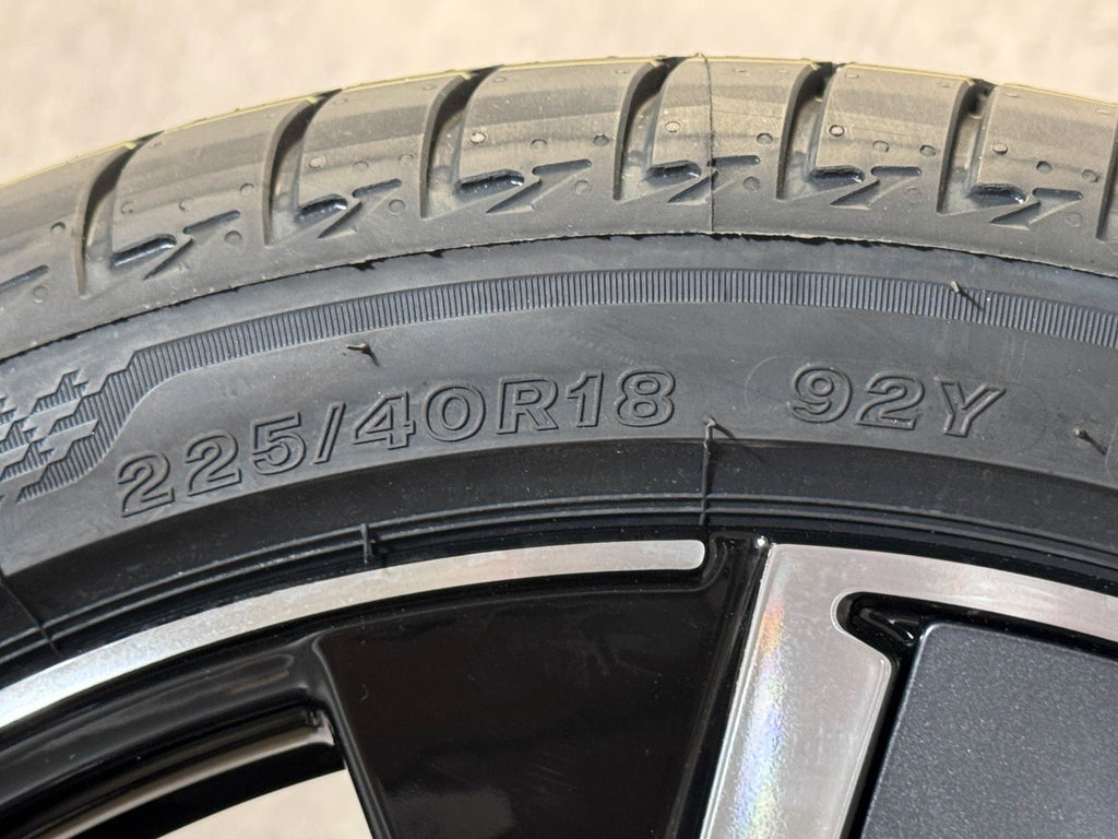 ORIGINAL 18 ZOLL VW GOLF 8 VIII LEEDS SOMMERRÄDER GTI GTD 5H06010