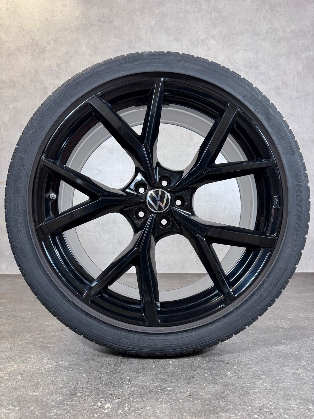 ORIGINAL 22 ZOLL VW TOUAREG III CR ESTORIL SOMMERRÄDER 760601025A