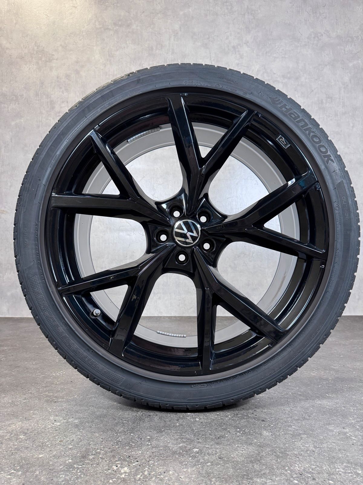 ORIGINAL 22 ZOLL VW TOUAREG III CR ESTORIL SOMMERRÄDER 760601025A