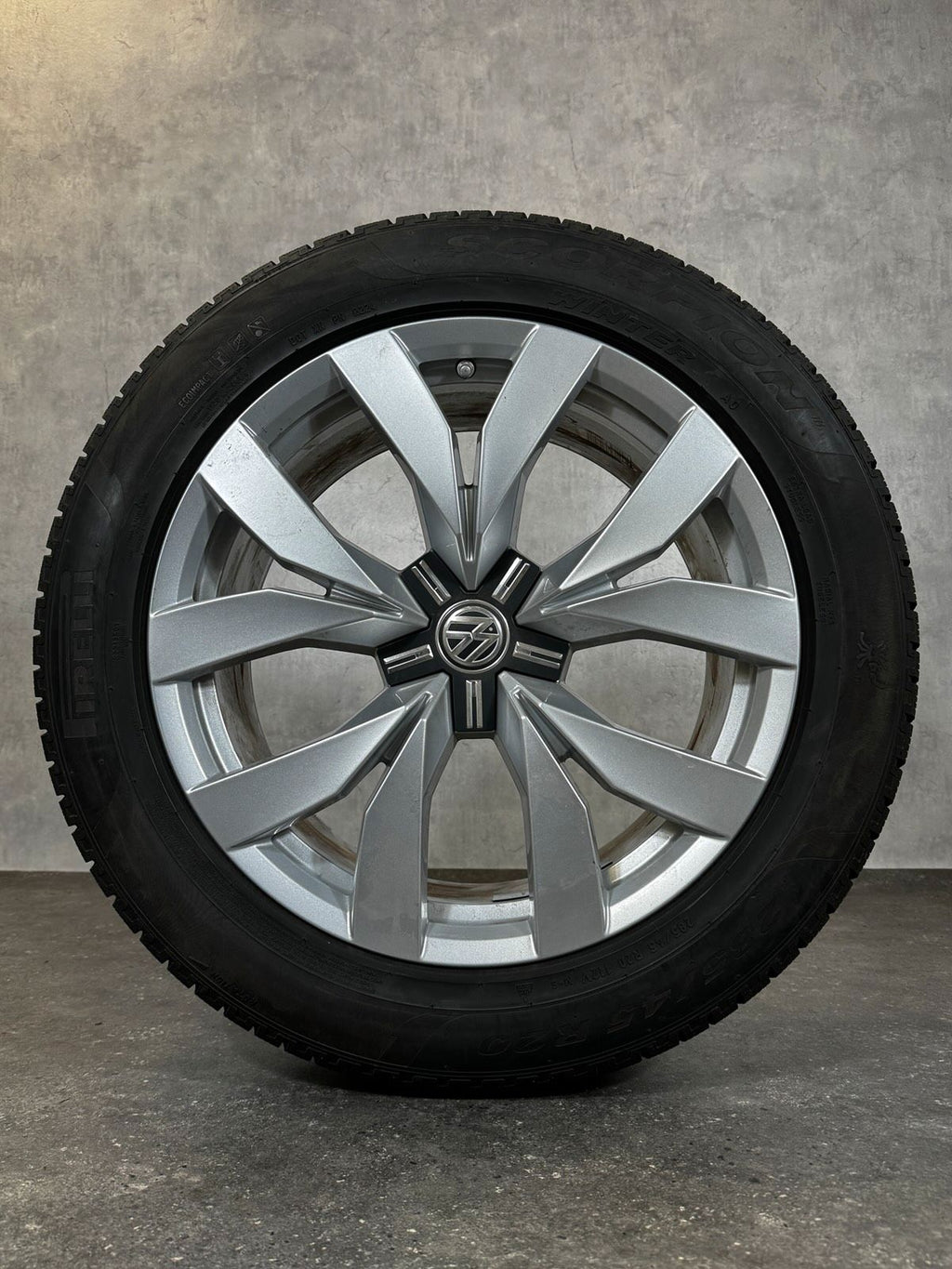 ORIGINAL 20 ZOLL VW TOUAREG III CR WINTERRÄDER FELGEN MONTERO