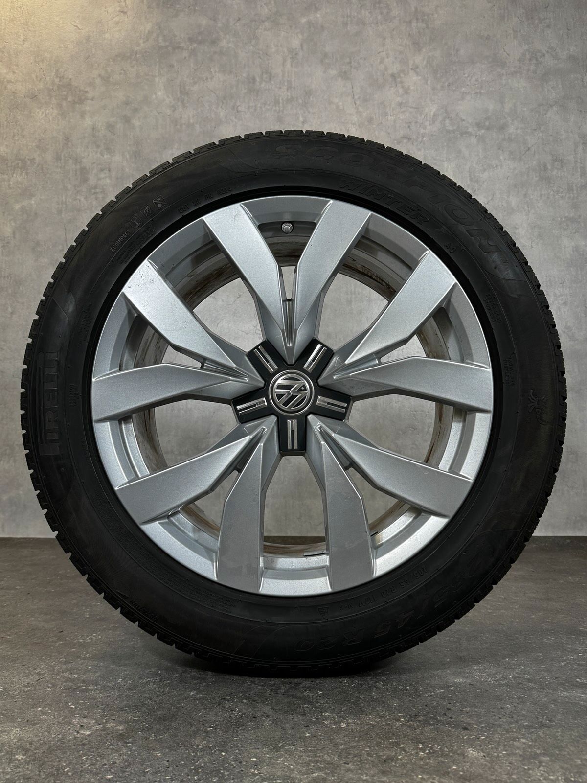 ORIGINAL 20 ZOLL VW TOUAREG III CR WINTERRÄDER FELGEN MONTERO