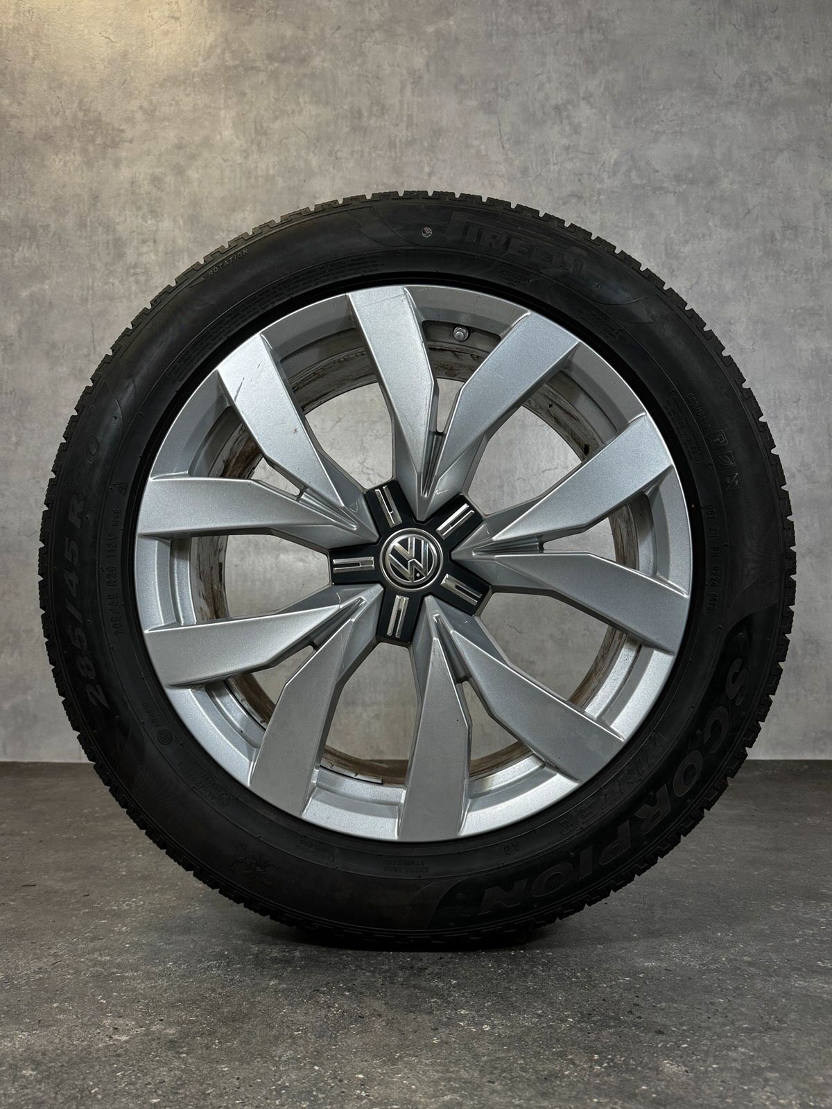 ORIGINAL 20 ZOLL VW TOUAREG III CR WINTERRÄDER FELGEN MONTERO
