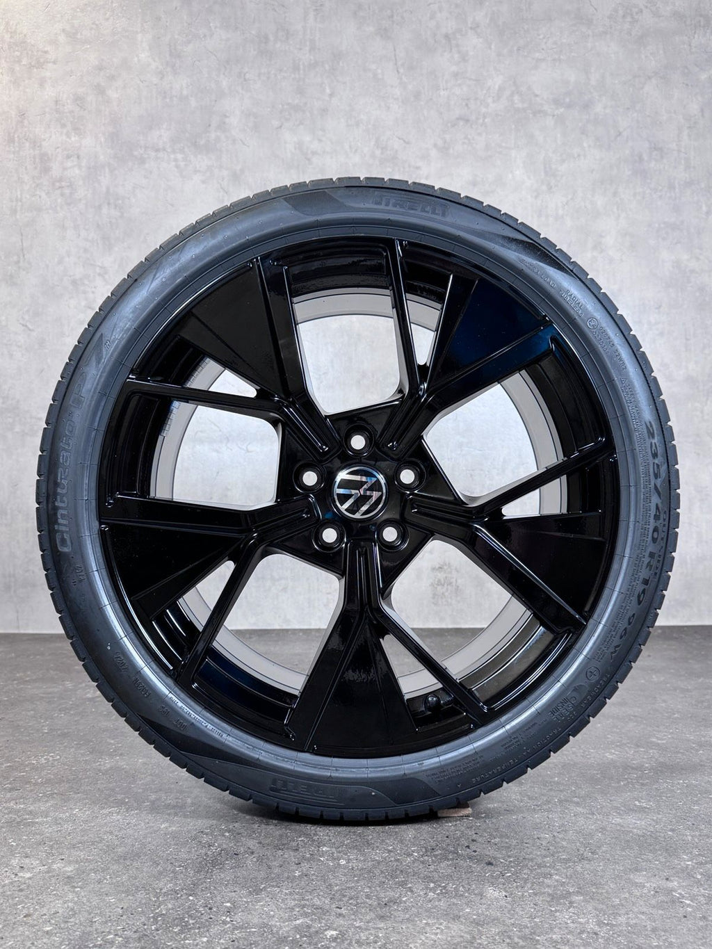 NEU ORIGINAL 19 ZOLL VW PASSAT 3J B9 LEEDS SOMMERRÄDER 3J0601025R