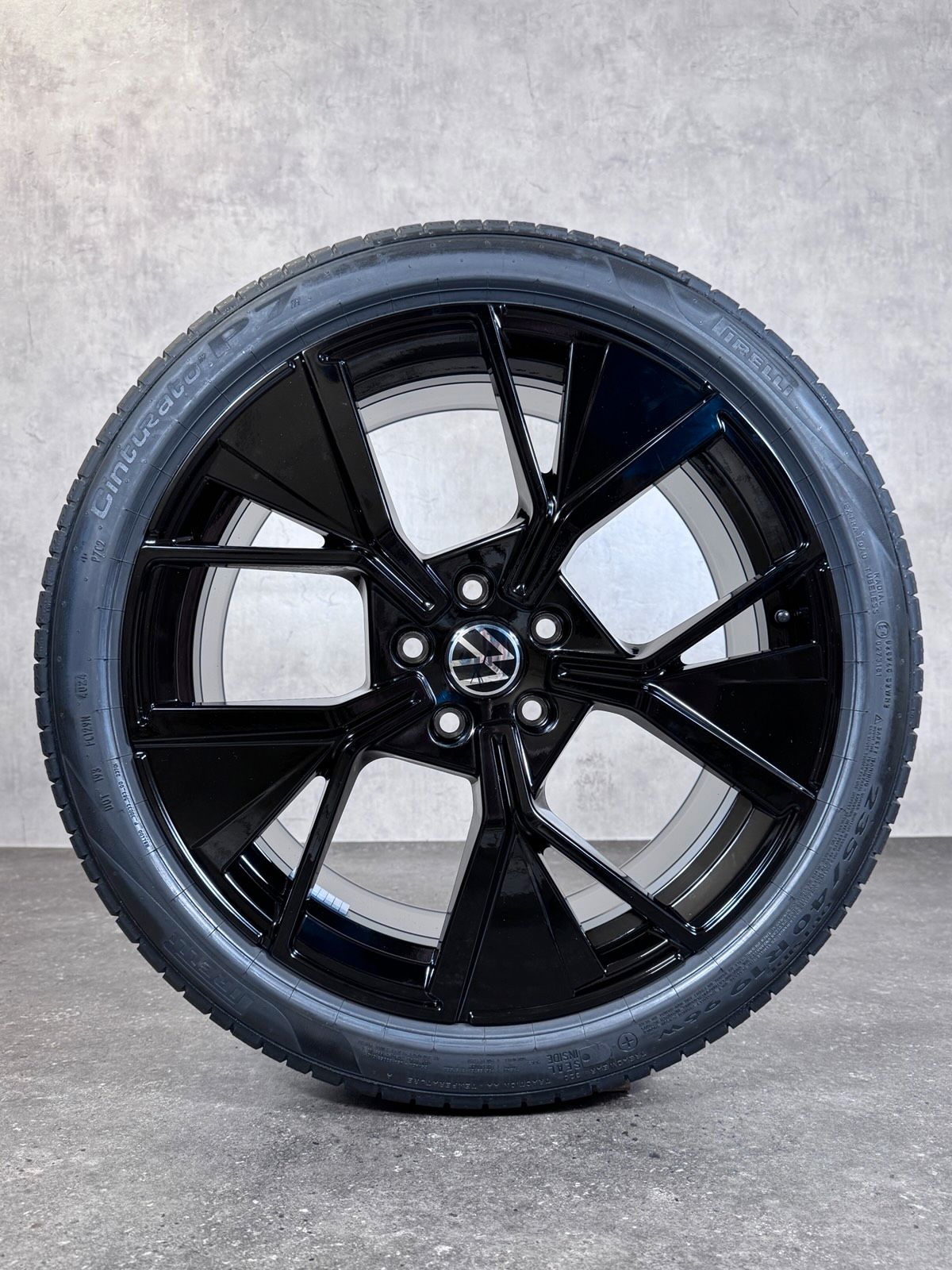 NEU ORIGINAL 19 ZOLL VW PASSAT 3J B9 LEEDS SOMMERRÄDER 3J0601025R