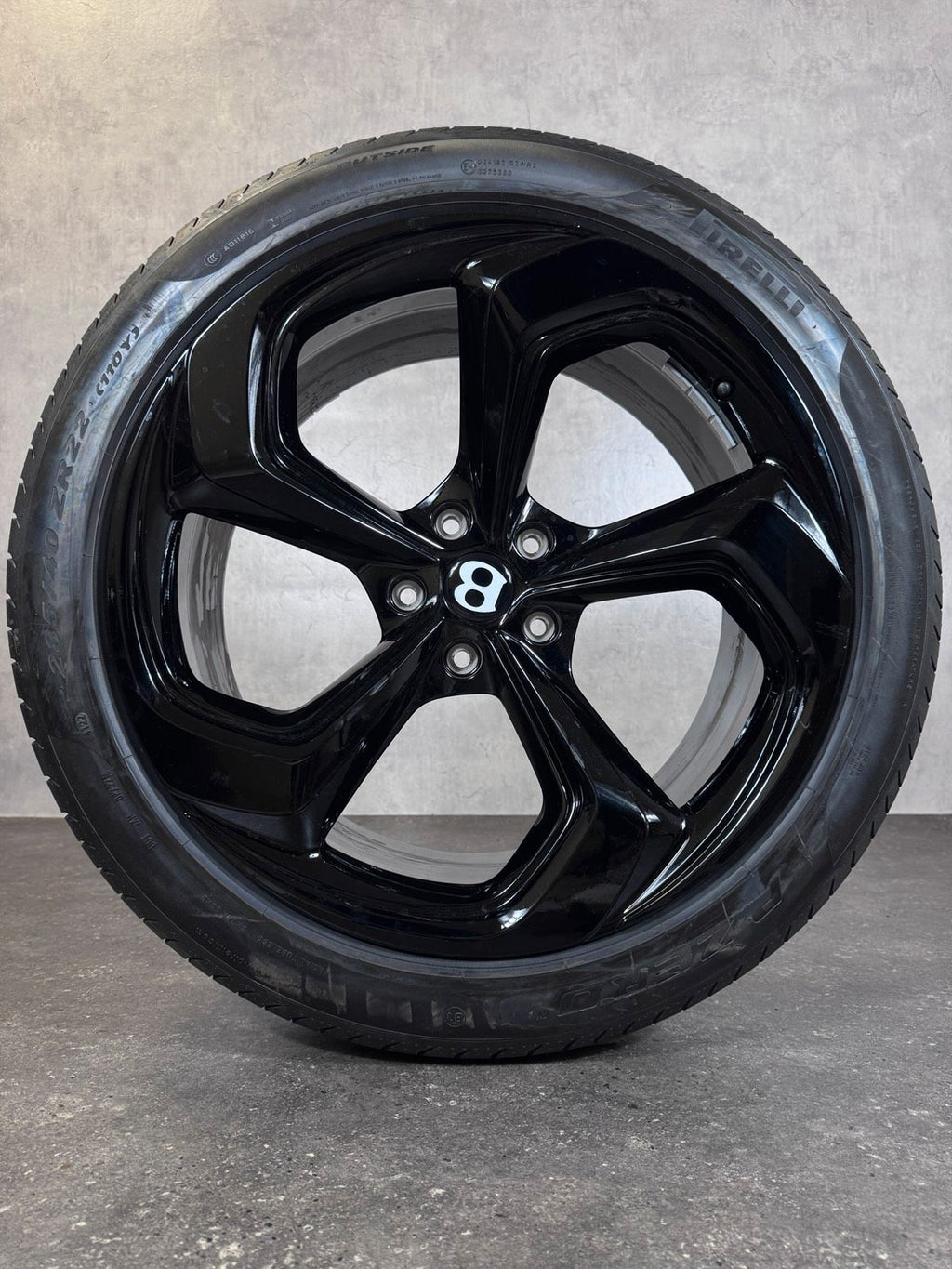 NEU ORIGINAL 22 ZOLL BENTLEY BENTAYGA AV1 36A601025BT CA SOMMER