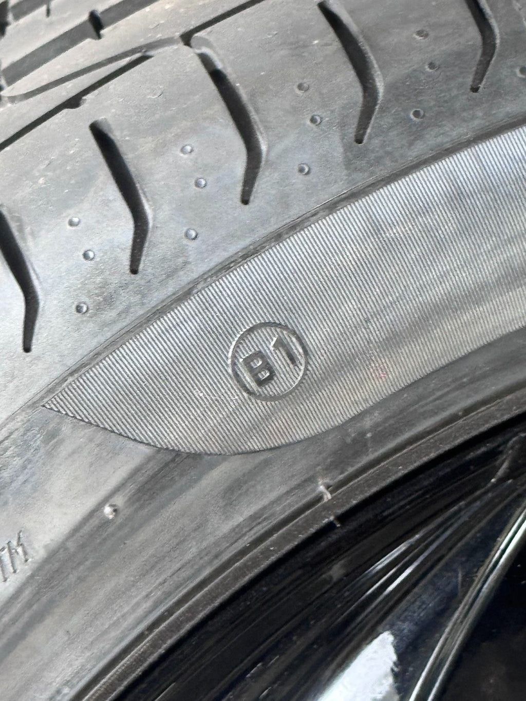 NEU ORIGINAL 22 ZOLL BENTLEY BENTAYGA AV1 36A601025BT CA SOMMER