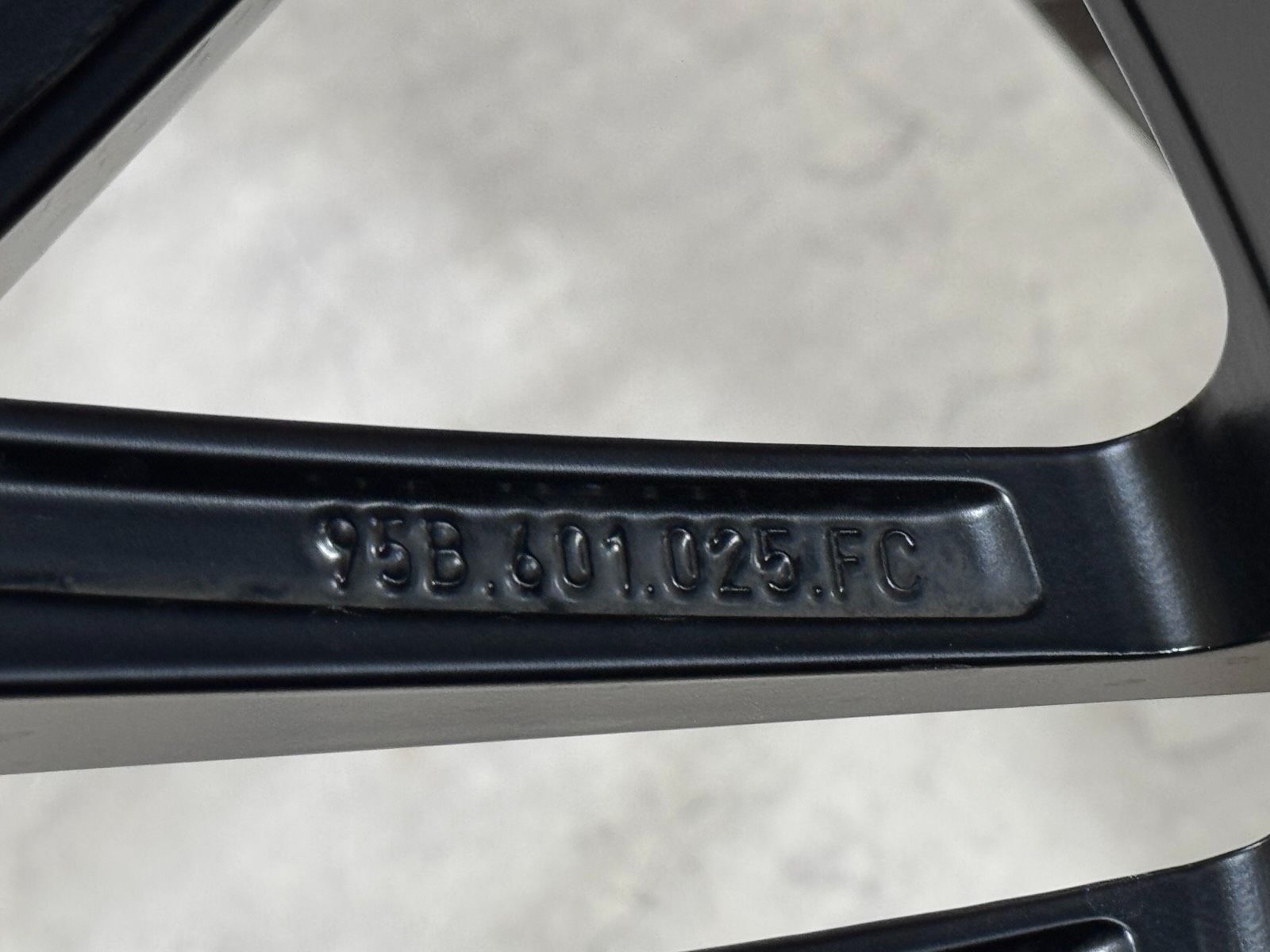 NEU ORIGINAL 21 ZOLL PORSCHE MACAN III 95B RS SPYDER SOMMERRÄDER