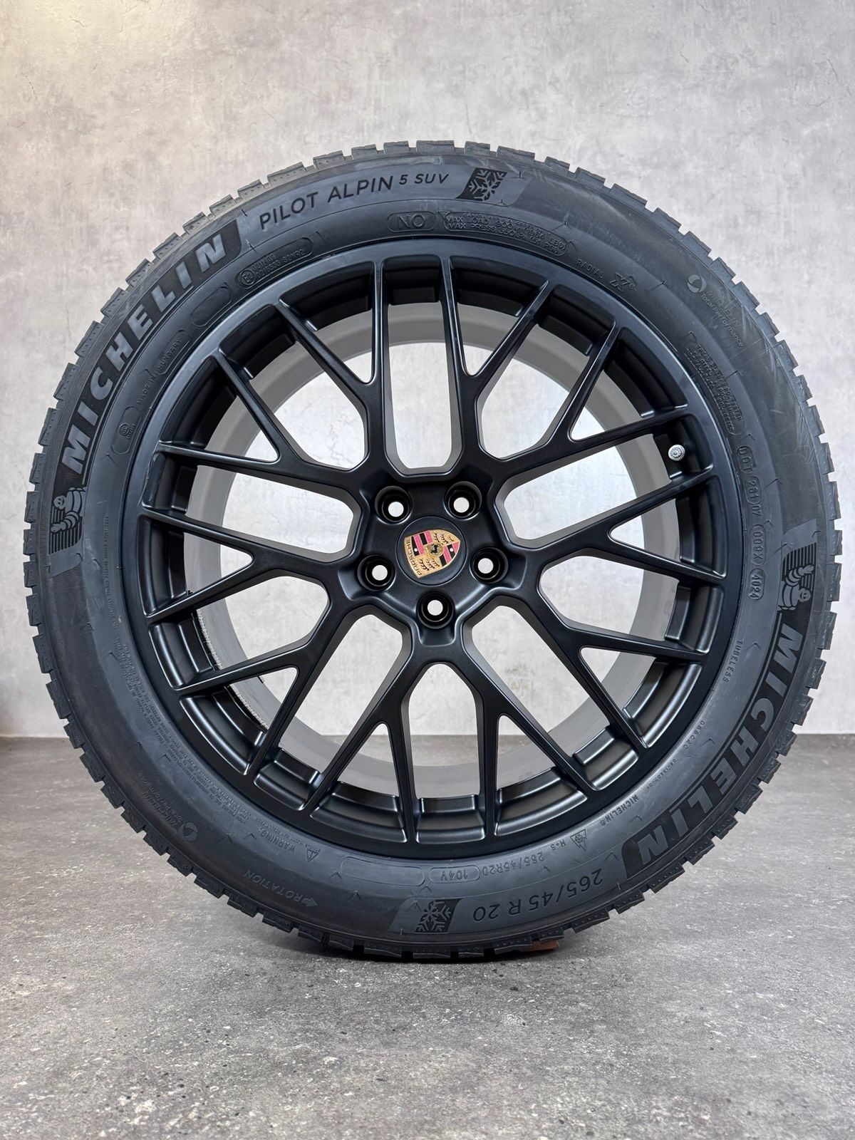 NEU ORIGINAL 20 ZOLL PORSCHE MACAN RS SPYDER 95B WINTERRÄDER
