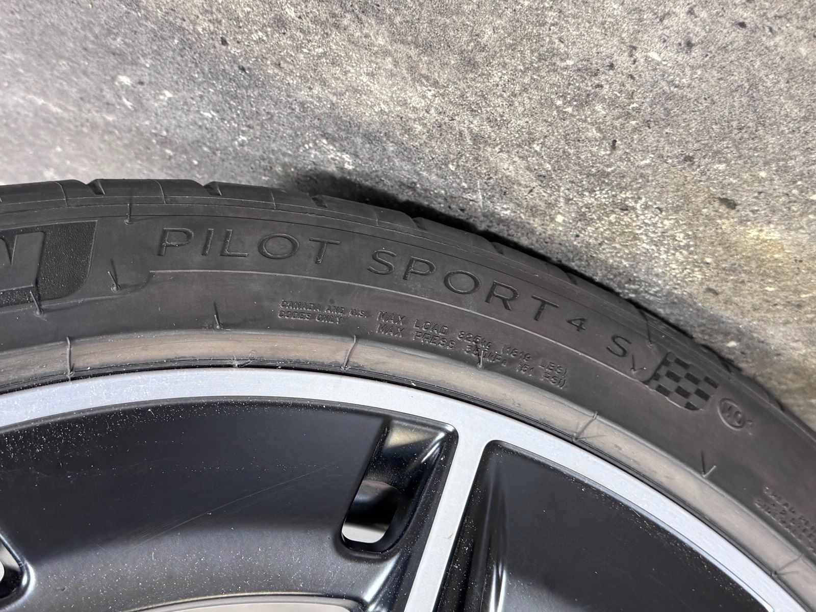 ORIGINAL 20 ZOLL MERCEDES AMG GLA35 GLB35 H247 X247 SOMMERRÄDER