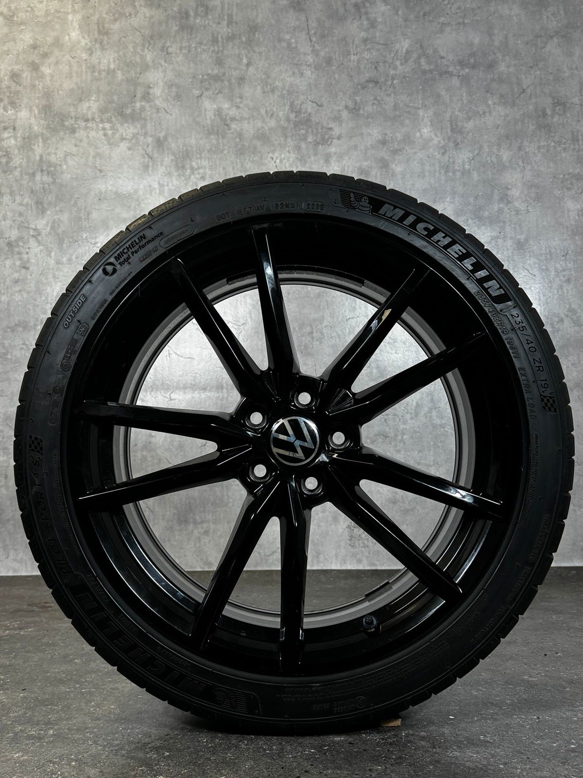 ORIGINAL 19 ZOLL VW PASSAT 3G B8 PRETORIA SOMMERRÄDER SCHWARZ