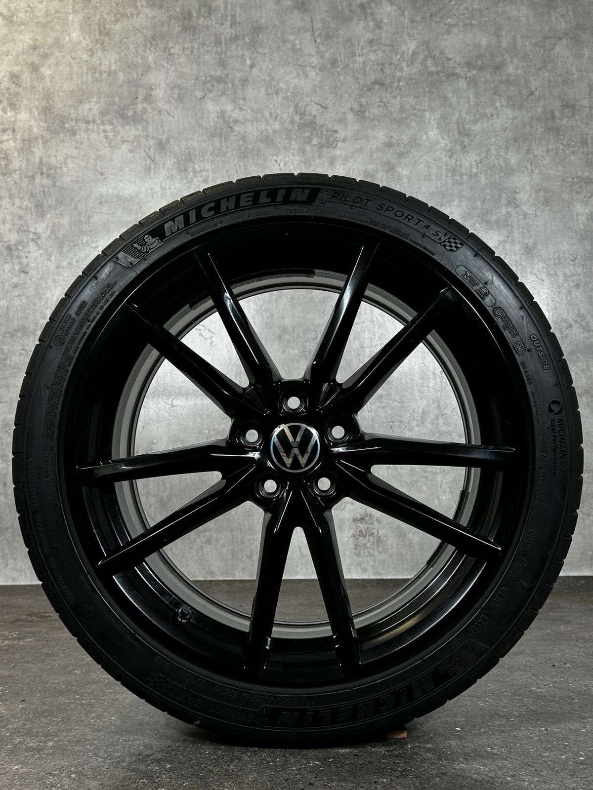 ORIGINAL 19 ZOLL VW PASSAT 3G B8 PRETORIA SOMMERRÄDER SCHWARZ