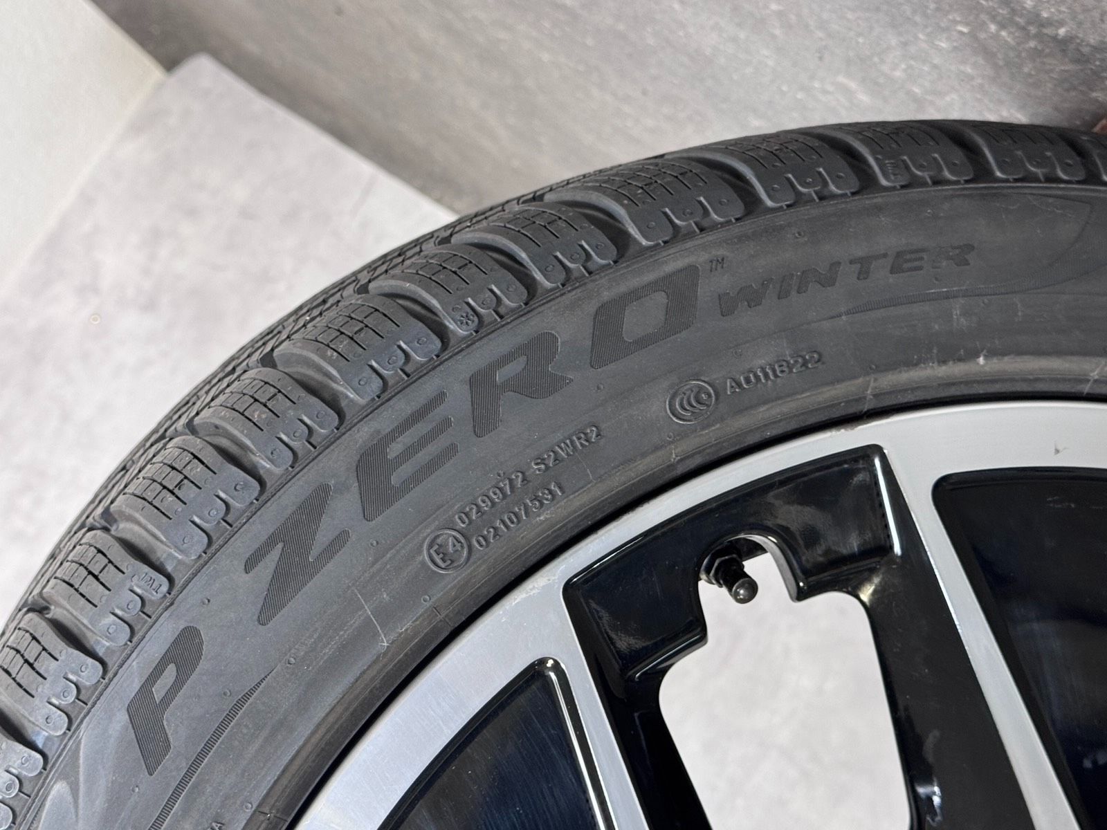 ORIGINAL 20 ZOLL PORSCHE TAYCAN II AERO II WINTERRÄDER 9J1