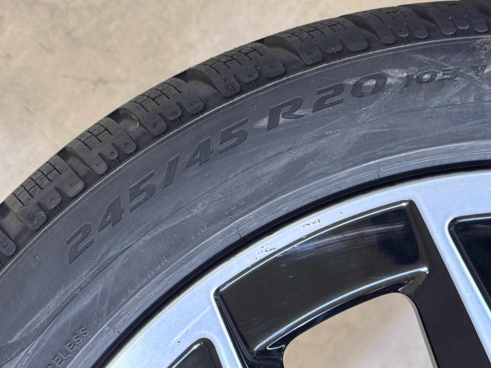 ORIGINAL 20 ZOLL PORSCHE TAYCAN II AERO II WINTERRÄDER 9J1