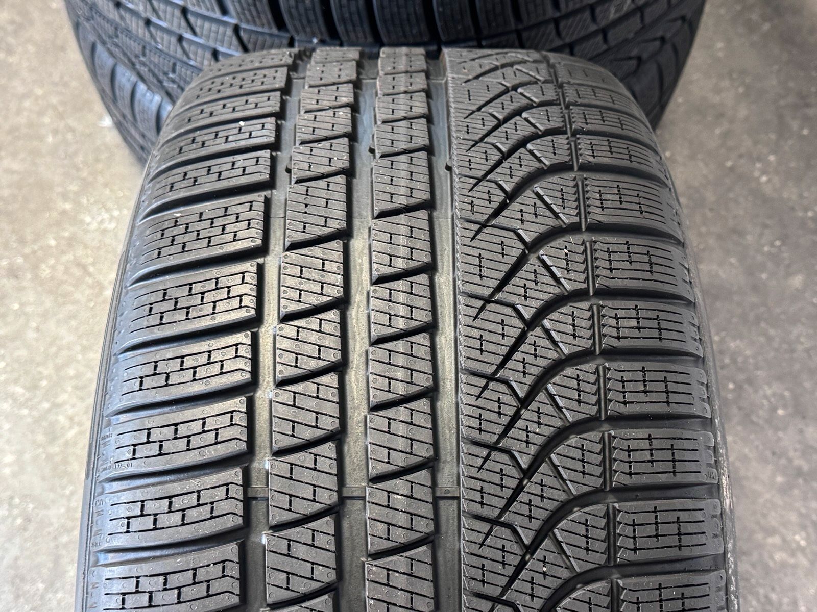 ORIGINAL 20 ZOLL PORSCHE TAYCAN II AERO II WINTERRÄDER 9J1