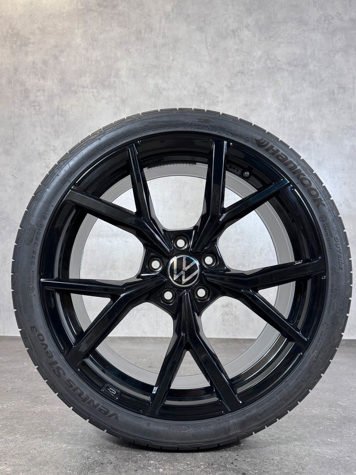 ORIGINAL 19 ZOLL VW GOLF 8 VIII ESTORIL SOMMERRÄDER 5H0601025S