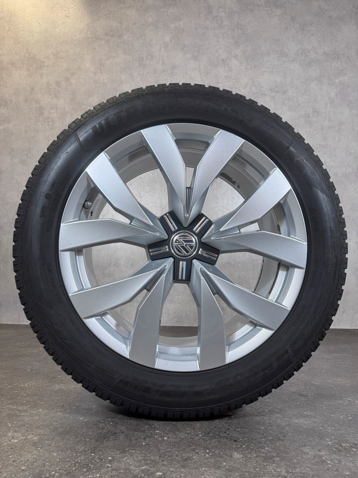 ORIGINAL 20 ZOLL VW TOUAREG III CR WINTERRÄDER FELGEN MONTERO