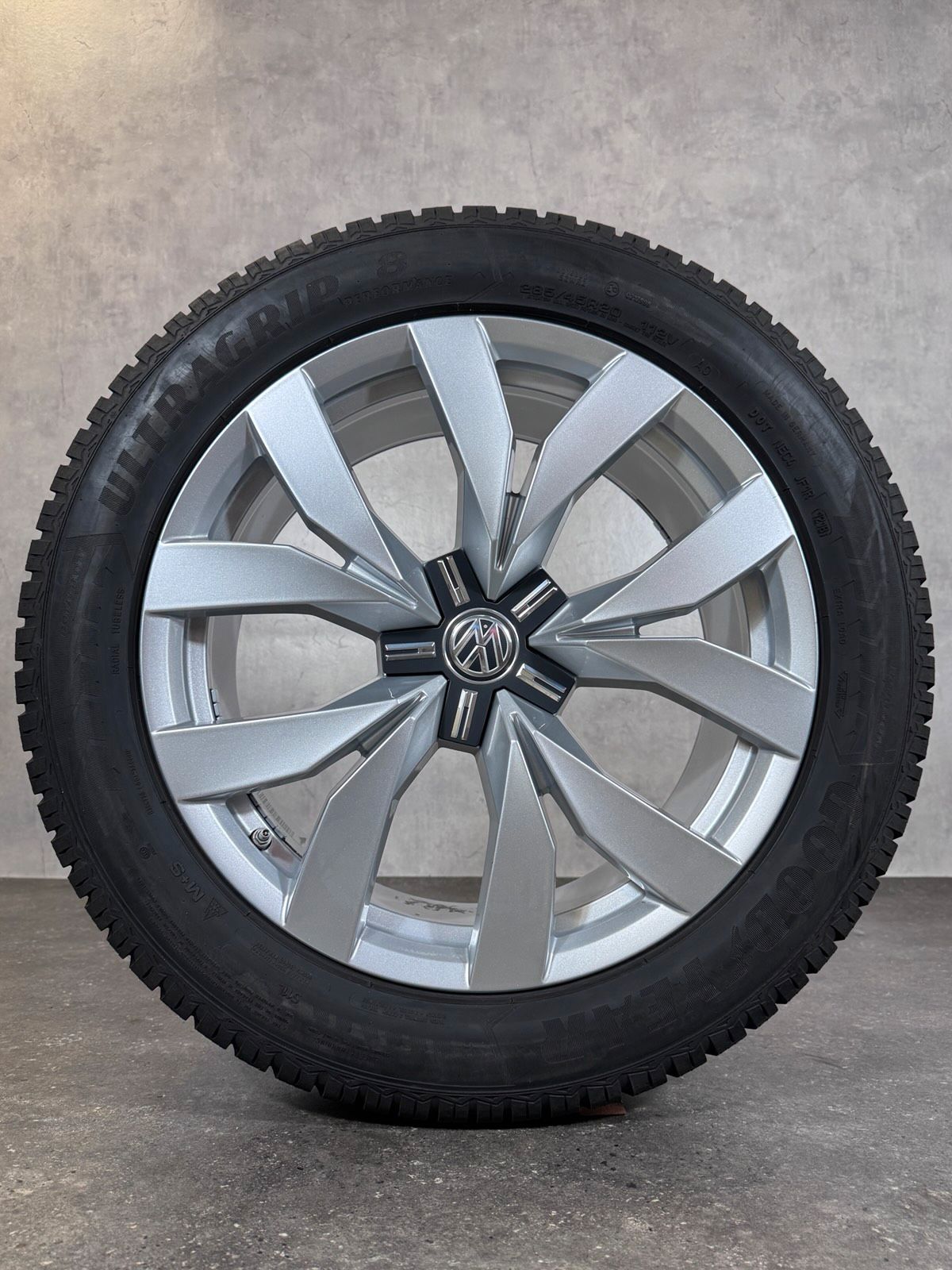 ORIGINAL 20 ZOLL VW TOUAREG III CR WINTERRÄDER FELGEN MONTERO