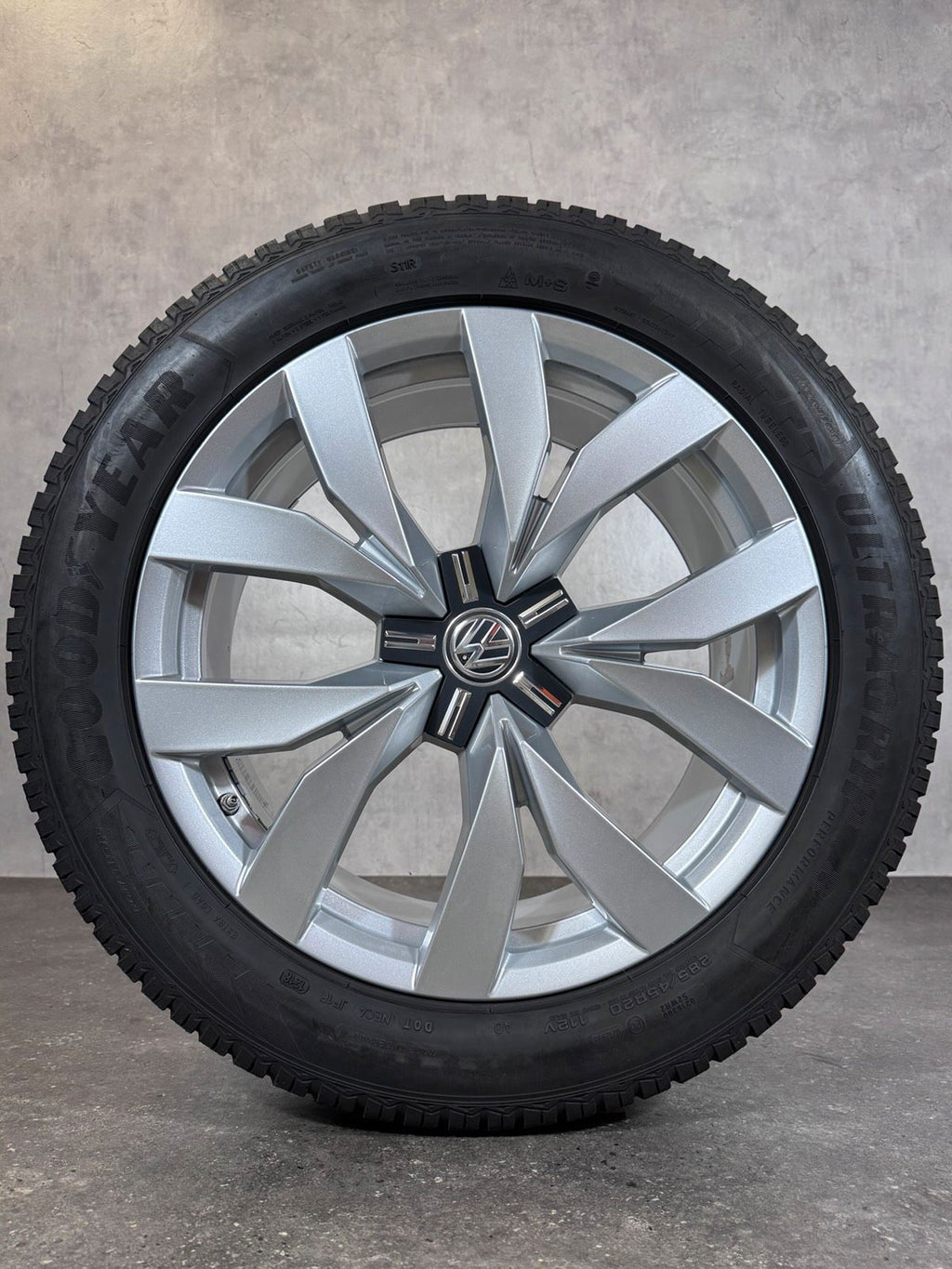 ORIGINAL 20 ZOLL VW TOUAREG III CR WINTERRÄDER FELGEN MONTERO