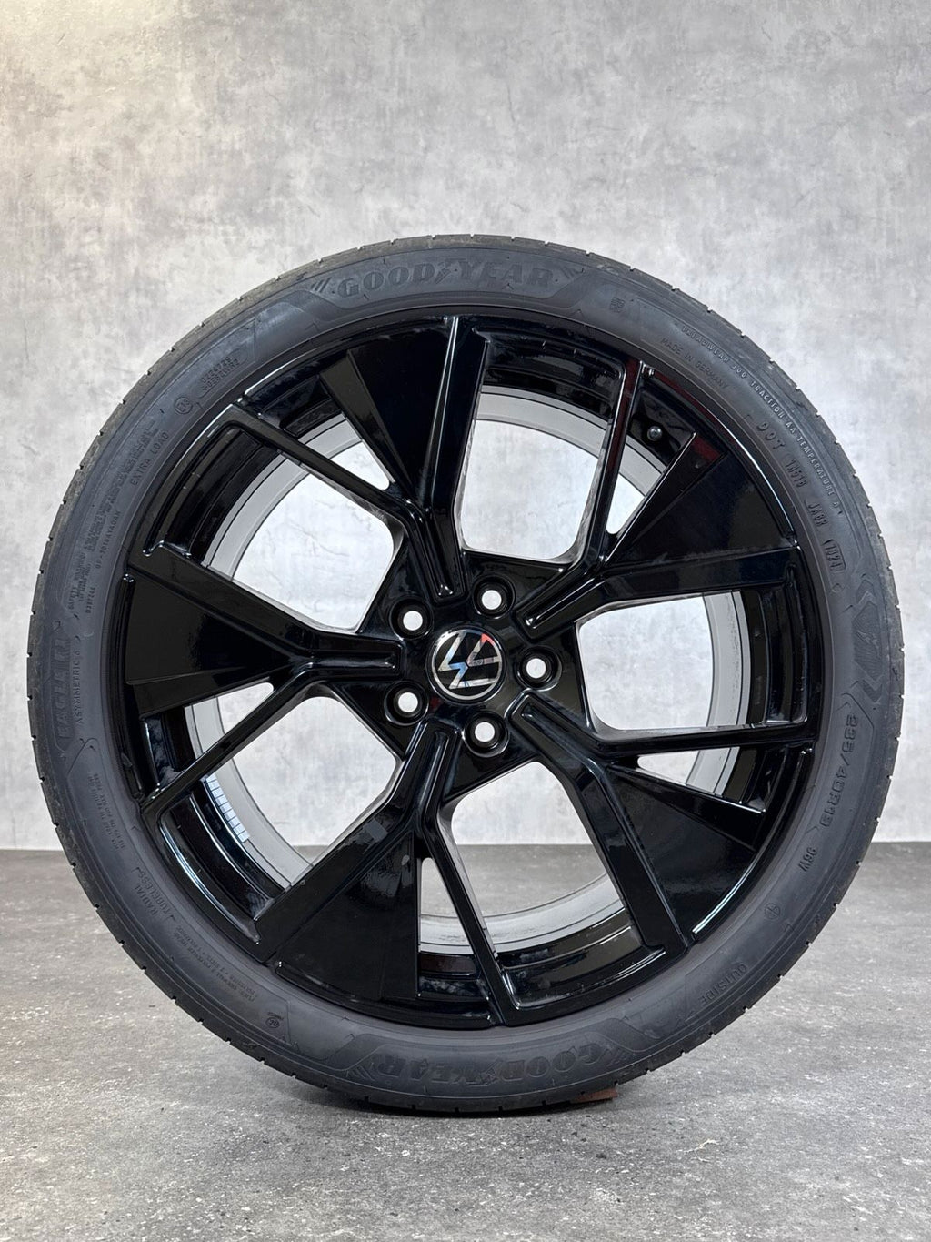 ORIGINAL 19 ZOLL VW PASSAT 3J B9 LEEDS SOMMERRÄDER 3J0601025R
