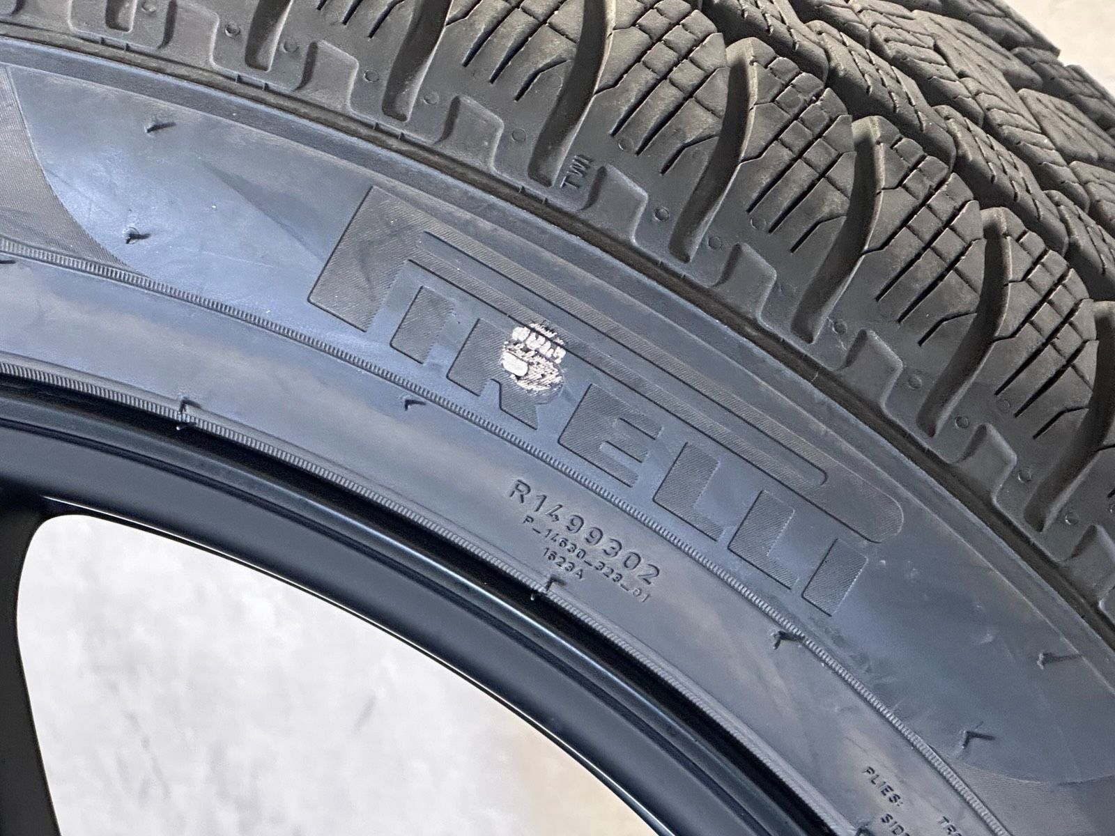 ORIGINAL 20 ZOLL PORSCHE MACAN III GTS WINTERRÄDER