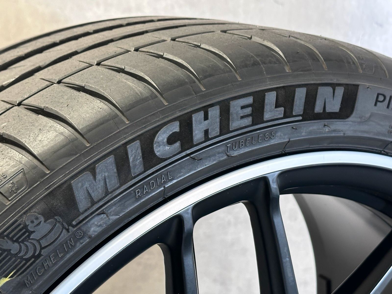 ORIGINAL 21 ZOLL MERCEDES AMG GT 43 53 63 X290 SOMMERRÄDER