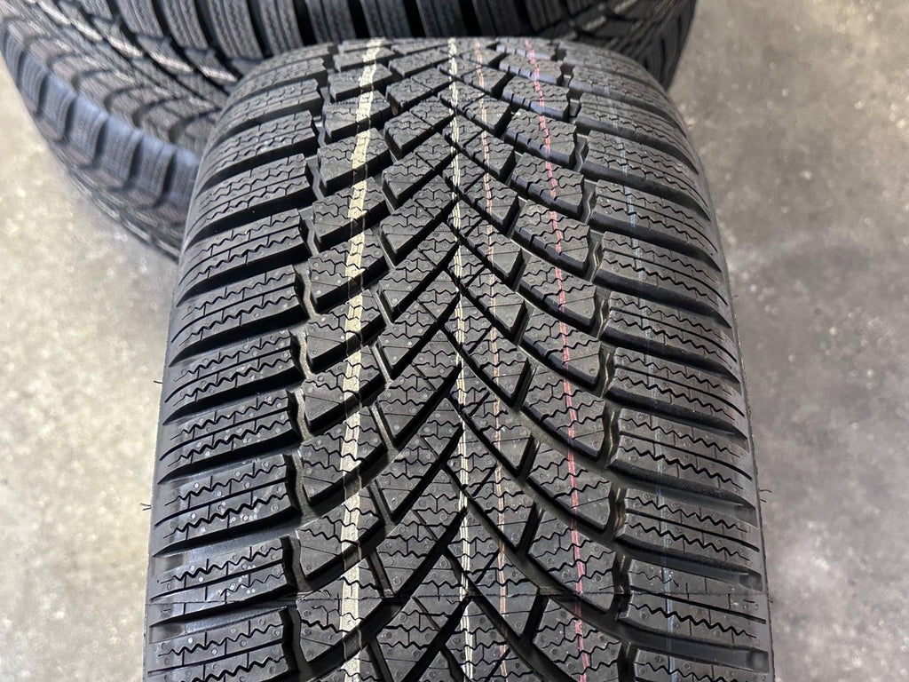 NEU ORIGINAL 18 ZOLL VW GOLF 8 VIII BERGAMO WINTERRÄDER 5H