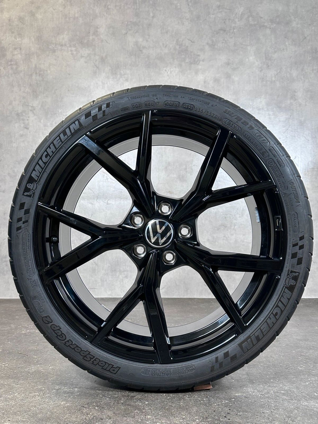 ORIGINAL 19 ZOLL VW GOLF 8 VIII R ESTORIL SOMMERRÄDER 5H