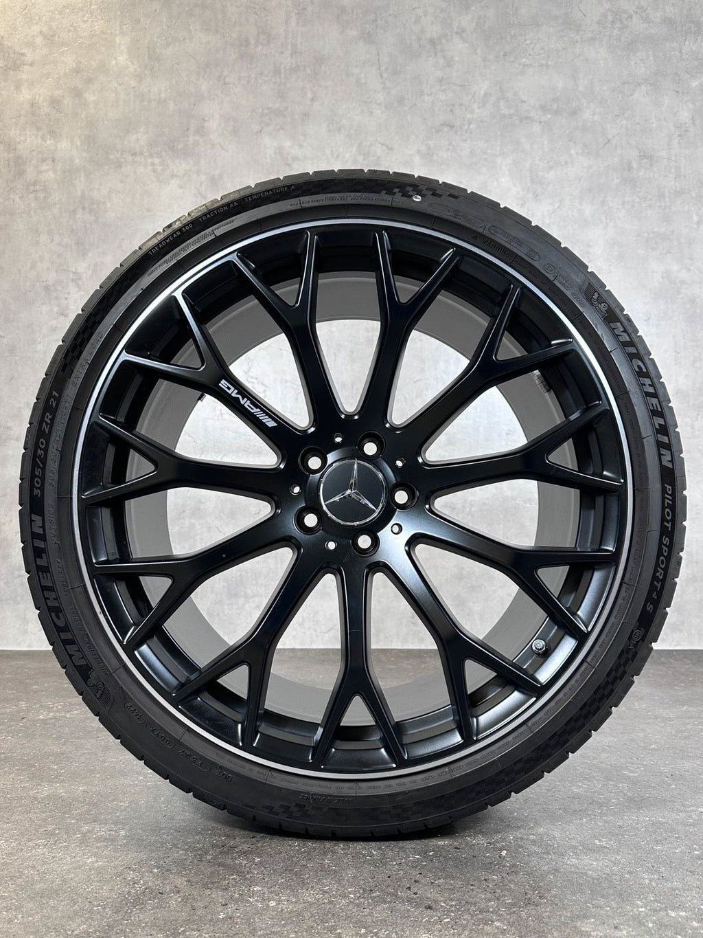ORIGINAL 21 ZOLL MERCEDES SL AMG SOMMERRÄDER R232 A2324012700