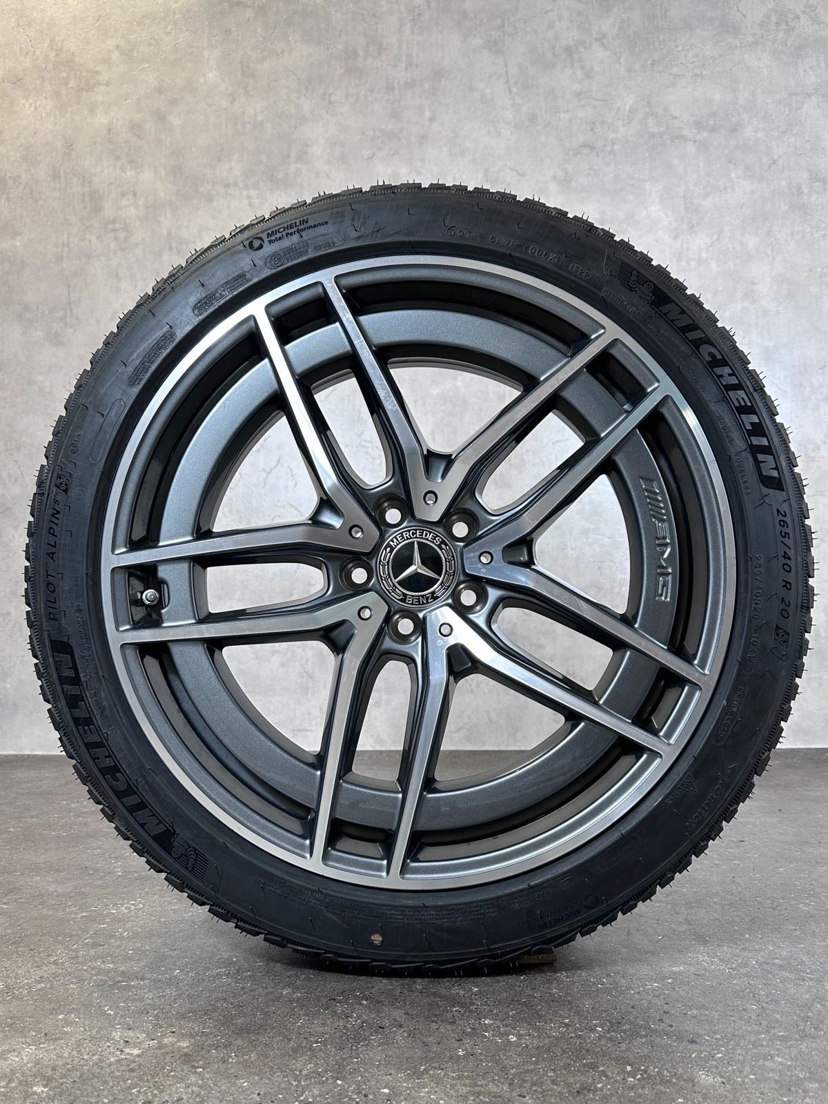 ORIGINAL 20 ZOLL MERCEDES SL 43 55 63 WINTERREIFEN AMG R232