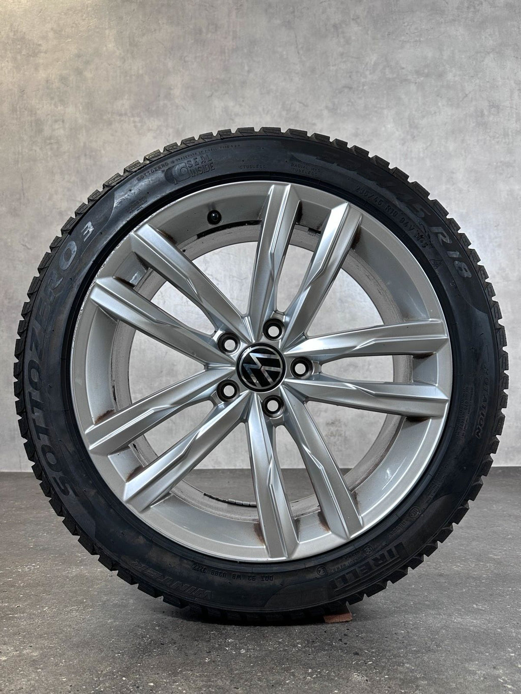 ORIGINAL 18 ZOLL VW PASSAT 3G B8 DARTFORD WINTERREIFEN 7MM