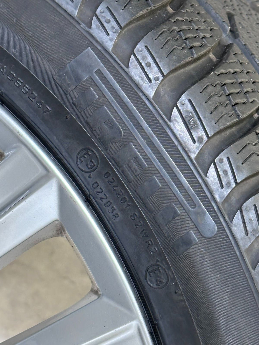 ORIGINAL 18 ZOLL VW PASSAT 3G B8 DARTFORD WINTERREIFEN 7MM