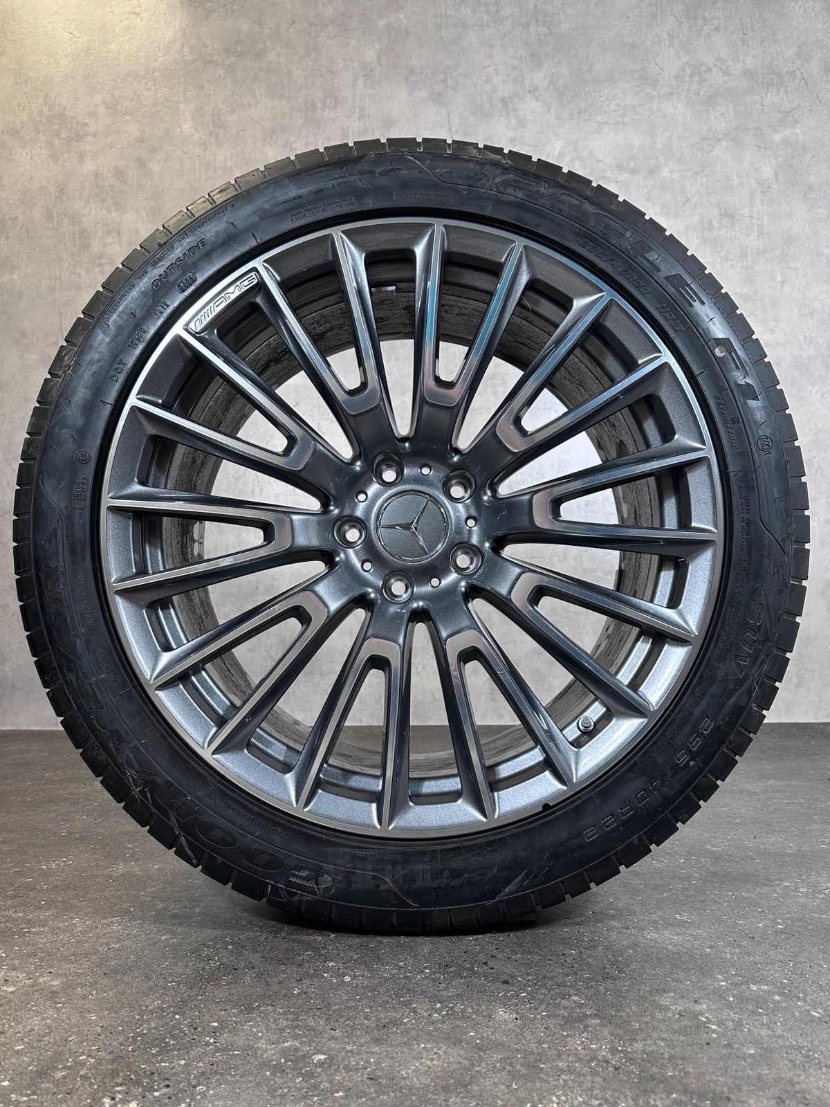 ORIGINAL 22 ZOLL MERCEDES G63 G-KLASSE W465 W463 SOMMERREIFEN