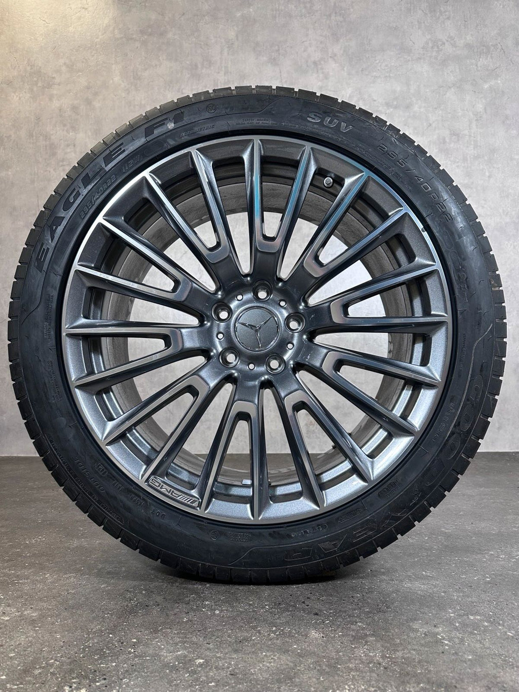 ORIGINAL 22 ZOLL MERCEDES G63 G-KLASSE W465 W463 SOMMERREIFEN